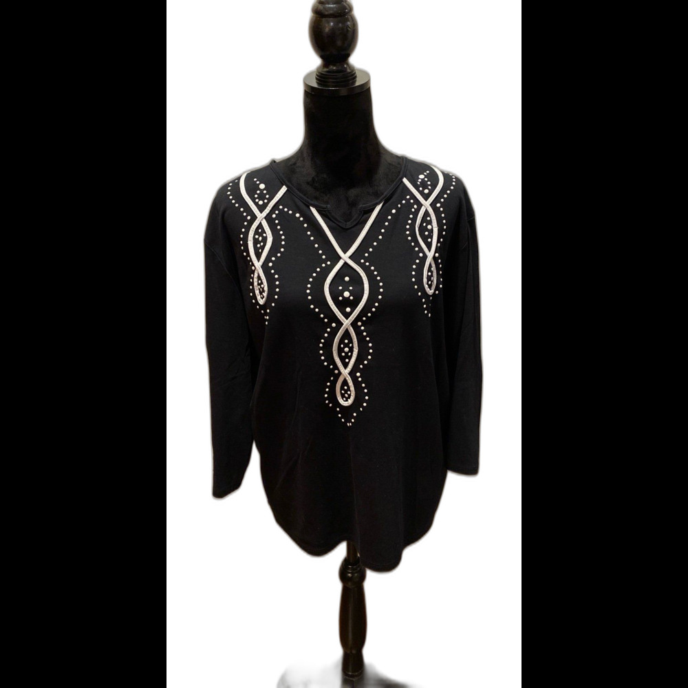 Southern‎ Lady Blouse Size 1X ( measures larger) Black w/ Gorgeous White Design